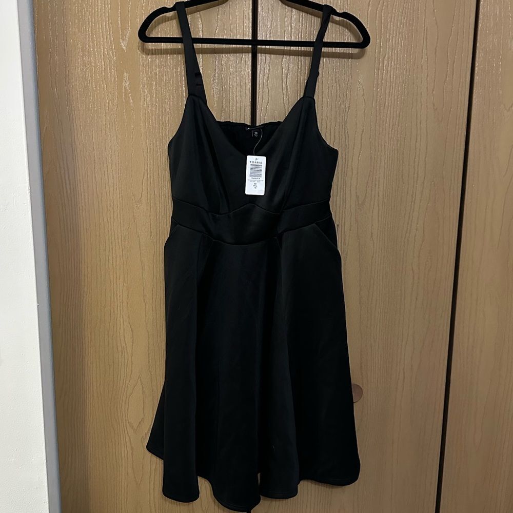 NWT TORRID CORSET BACK MINI SCUBA SKATER DRESS SIZE M (00)